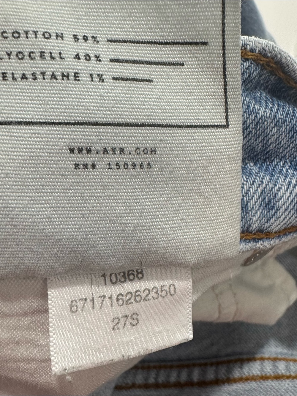 AYR Classic Straight Leg Light Wash Distressed Denim Jeans Size 27 Short - Picture 9 of 10